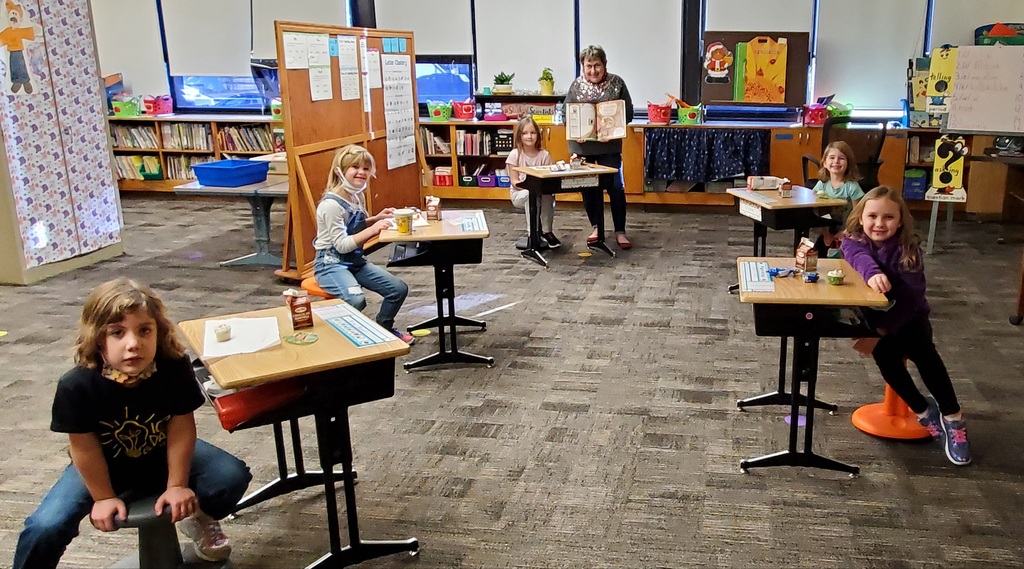 students eating in cupcakes